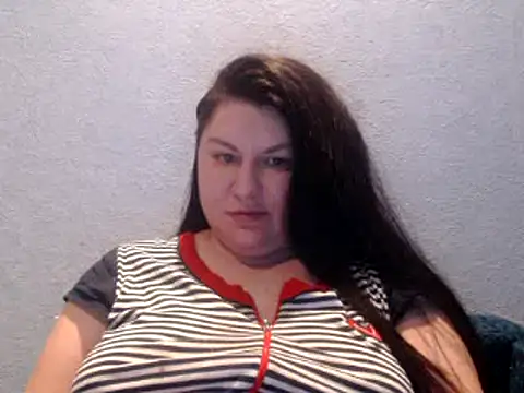 Snapshot of KiraSwee chatting on January 23, 5:52 pm KiraSwee online show from January 23, 5:52 pm