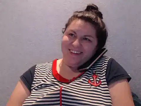 Snapshot of KiraSwee chatting on January 29, 6:18 pm KiraSwee online show from January 29, 6:18 pm