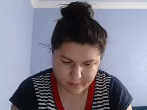 Snapshot of KiraSwee chatting on January 30, 1:10 pm KiraSwee online show from January 30, 1:10 pm
