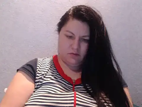 Snapshot of KiraSwee chatting on February 23, 5:50 pm KiraSwee online show from February 23, 5:50 pm