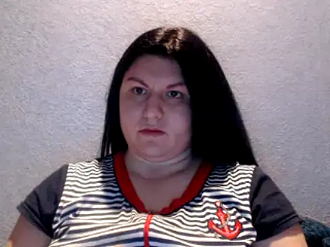 Snapshot of KiraSwee chatting on March 16, 6:01 pm KiraSwee online show from March 16, 6:01 pm