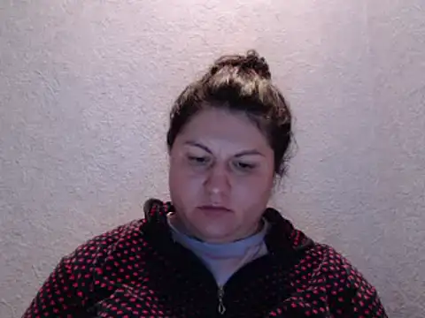 Snapshot of KiraSwee chatting on October 7, 4:37 pm KiraSwee online show from October 7, 4:37 pm