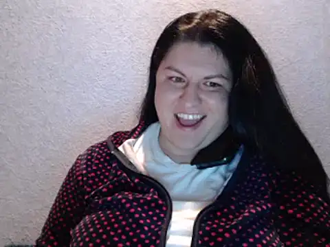 Snapshot of KiraSwee chatting on October 18, 4:52 pm KiraSwee online show from October 18, 4:52 pm