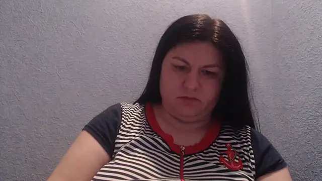 Snapshot of KiraSwee chatting on February 2, 5:11 pm KiraSwee online show from February 2, 5:11 pm