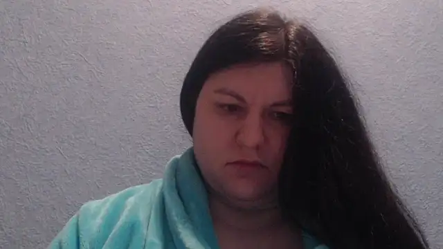 Snapshot of KiraSwee chatting on February 4, 4:46 pm KiraSwee online show from February 4, 4:46 pm