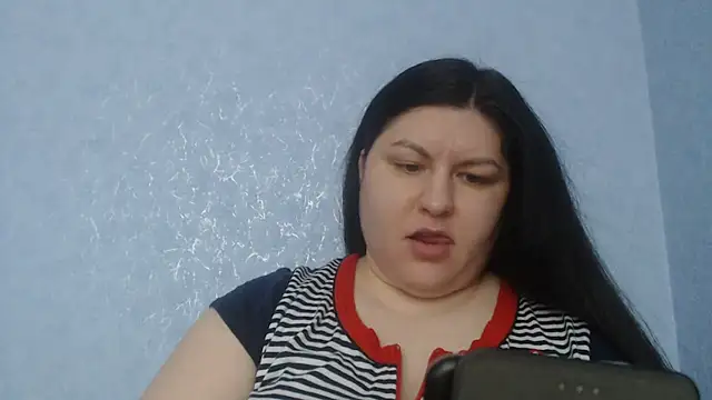 Snapshot of KiraSwee chatting on February 5, 1:38 pm KiraSwee online show from February 5, 1:38 pm