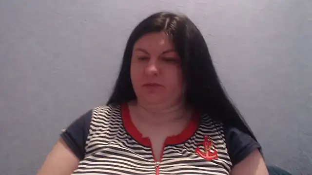 Snapshot of KiraSwee chatting on February 26, 7:57 pm KiraSwee online show from February 26, 7:57 pm