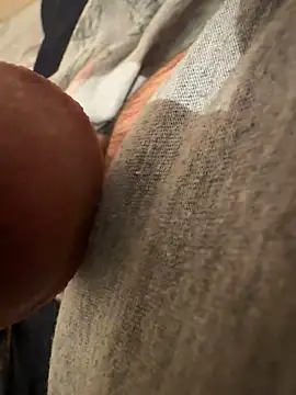 sark0606 online show from March 2, 5:42 pm