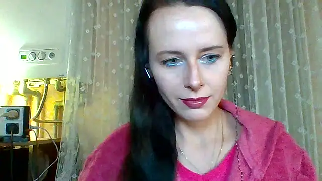 LuminousLady online show from March 17, 6:11 pm