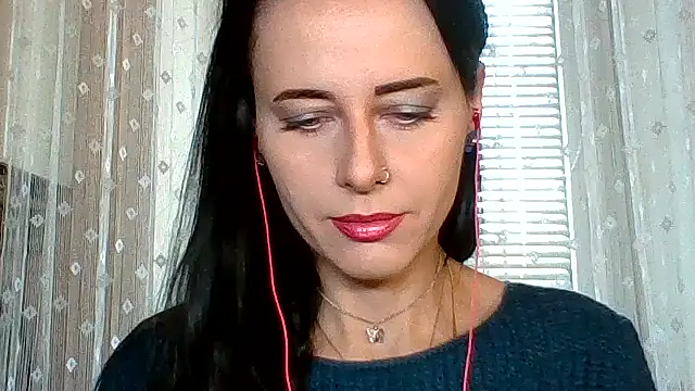 Snapshot of LuminousLady chatting on October 21, 2:07 pm LuminousLady online show from October 21, 2:07 pm