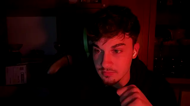 NaplesGuy04 online show from February 13, 10:22 pm