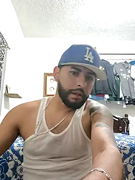 Snapshot of dickman10 chatting on February 17, 4:20 am dickman10 online show from February 17, 4:20 am