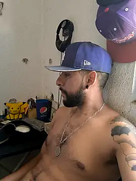 Snapshot of dickman10 chatting on March 8, 9:29 pm dickman10 online show from March 8, 9:29 pm