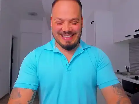 ZackMasterss online show from April 14, 5:41 pm