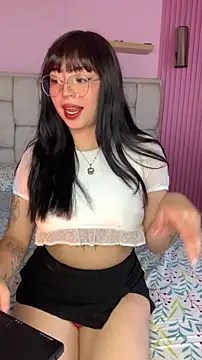 Snapshot of Valu_euphoria chatting on November 6, 8:10 pm Valu euphoria online show from November 6, 8:10 pm