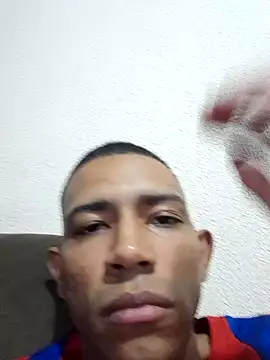 Mineirinho043 online show from February 5, 12:10 am