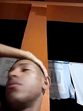Mineirinho043 online show from February 15, 11:47 pm