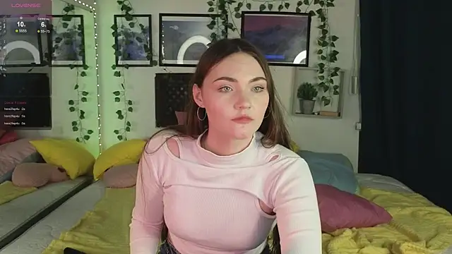 Snapshot of Kira_Jin chatting on February 19, 12:33 pm Kira Jin online show from February 19, 12:33 pm