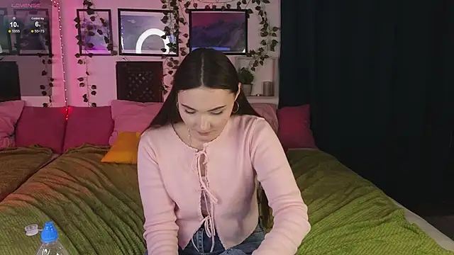 Snapshot of Kira_Jin chatting on February 21, 2:59 pm Kira Jin online show from February 21, 2:59 pm