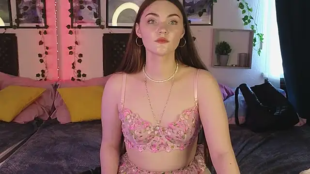 Snapshot of Kira_Jin chatting on March 21, 9:45 am Kira Jin online show from March 21, 9:45 am