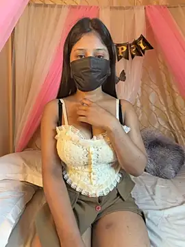 Snapshot of hotgirlpriya789 chatting on November 21, 4:49 pm hotgirlpriya789 online show from November 21, 4:49 pm