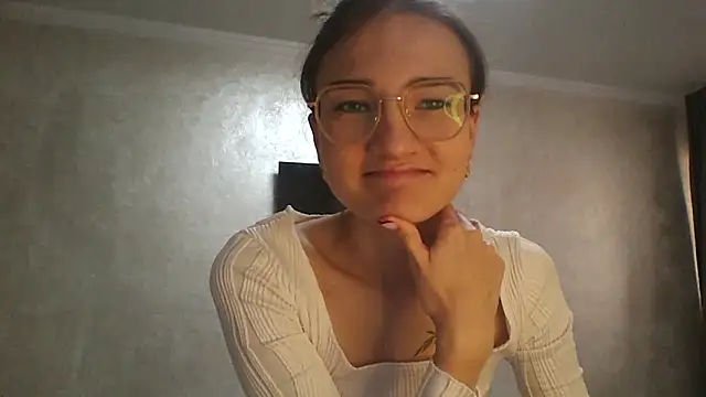 RoyalDessertt online show from October 20, 5:30 am