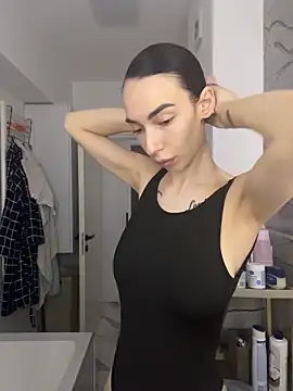 Snapshot of Celine_Roxelle chatting on February 3, 2:11 pm Celine Roxelle online show from February 3, 2:11 pm