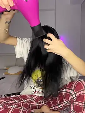 Snapshot of Celine_Roxelle chatting on February 8, 3:59 pm Celine Roxelle online show from February 8, 3:59 pm