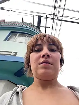 Maggie Geller online show from December 17, 9:21 pm