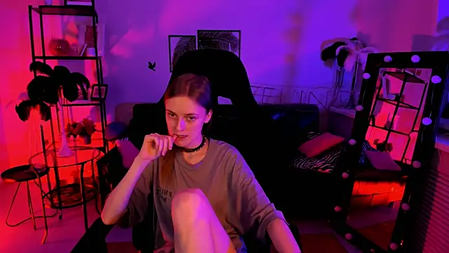 KiraMontoya online show from February 18, 2:06 pm