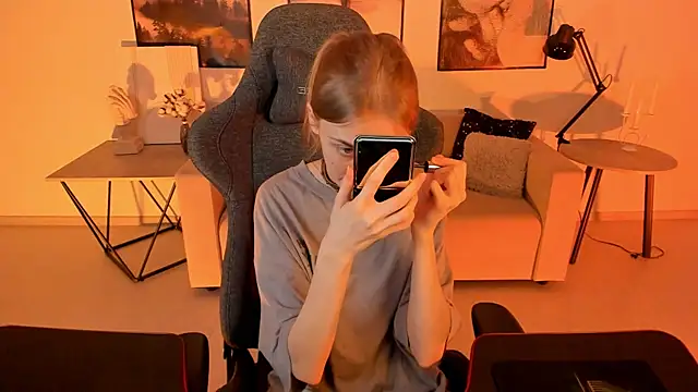 KiraMontoya online show from March 5, 2:12 pm