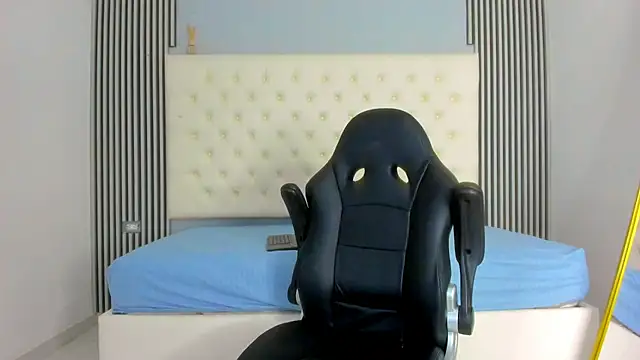 ANDRES STUD online show from December 17, 4:40 am