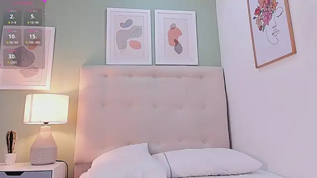 Snapshot of FelicityAdams chatting on October 9, 1:20 pm FelicityAdams online show from October 9, 1:20 pm