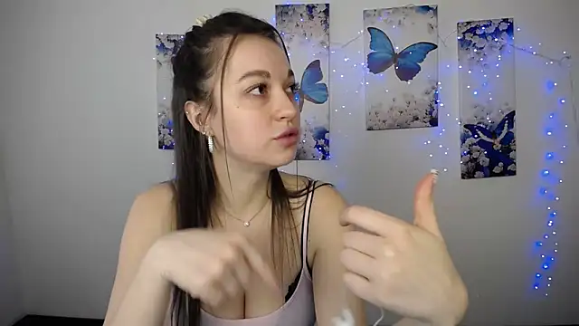 Snapshot of Eva_Eldis chatting on April 28, 11:15 am Eva Eldis online show from April 28, 11:15 am