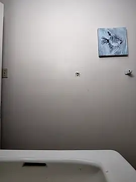 Snapshot of Locdawgg11 chatting on April 11, 11:42 pm Locdawgg11 online show from April 11, 11:42 pm