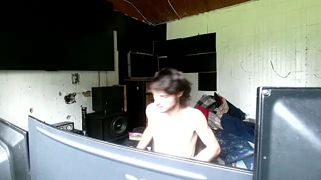 nuttyking2022 online show from November 3, 6:20 pm