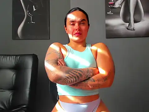 Snapshot of karlyjons12 chatting on November 11, 12:49 pm karlyjons12 online show from November 11, 12:49 pm