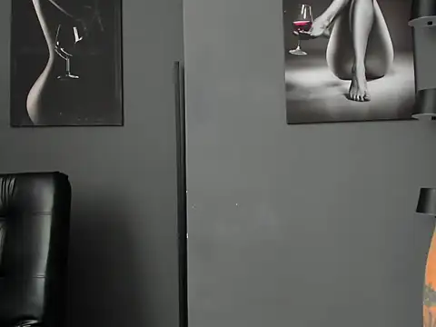 Snapshot of karlyjons12 chatting on February 13, 3:30 pm karlyjons12 online show from February 13, 3:30 pm