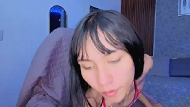 Snapshot of Miaa_Lee7 chatting on April 22, 8:21 pm Miaa Lee7 online show from April 22, 8:21 pm
