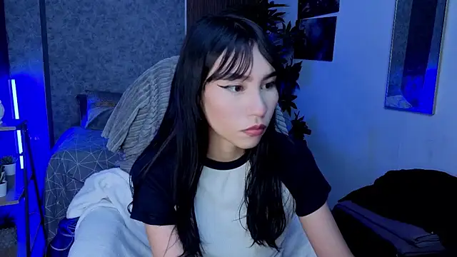 Snapshot of Miaa_Lee7 chatting on May 28, 8:17 pm Miaa Lee7 online show from May 28, 8:17 pm