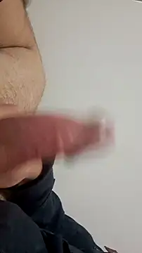 SensitiveOption8 online show from December 4, 4:05 pm