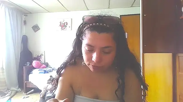 isabellapurple online show from February 15, 3:42 pm