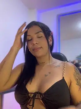 tinalove7 online show from March 1, 10:01 pm