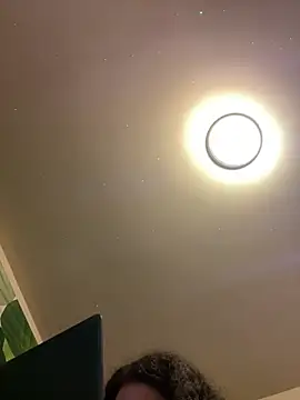 Snapshot of tastylolaaa chatting on February 5, 1:22 pm tastylolaaa online show from February 5, 1:22 pm