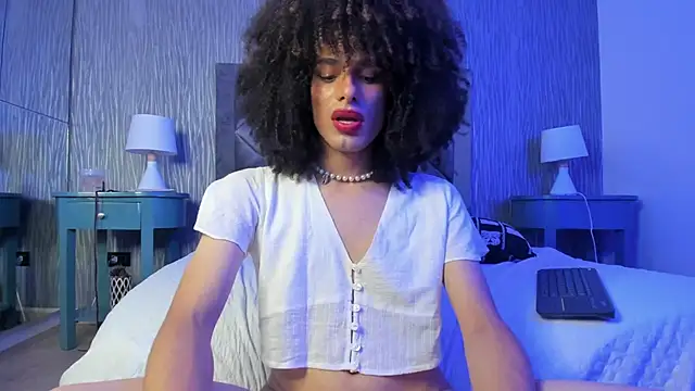 Snapshot of Indigo_star1 chatting on February 8, 10:07 am Indigo star1 online show from February 8, 10:07 am