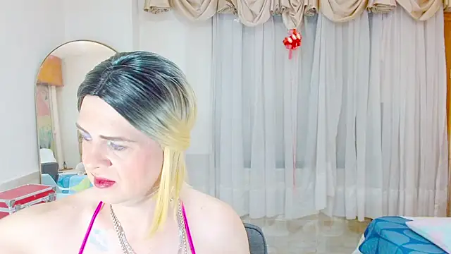 Dolldirtyxxx online show from March 5, 3:57 am