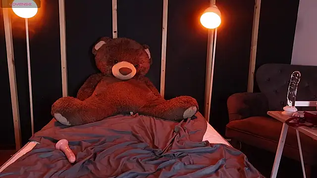 xamixa  online show from February 5, 5:09 pm