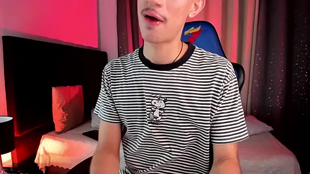 NovaaWheler online show from October 8, 6:38 pm