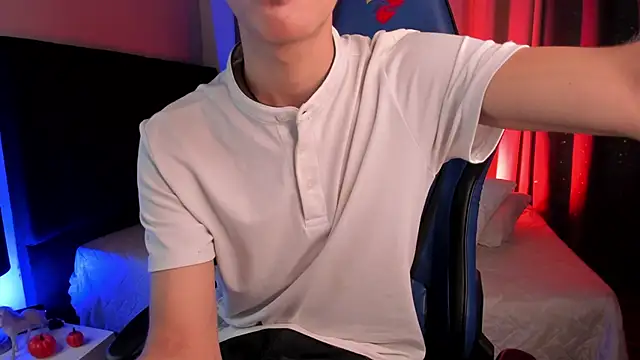 NovaaWheler online show from October 10, 8:41 pm