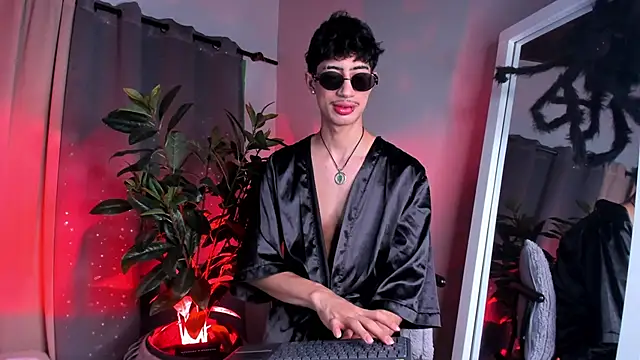 NovaaWheler online show from October 18, 8:09 pm